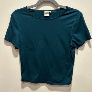 Green Fitted Crop Top with Crew Neckline